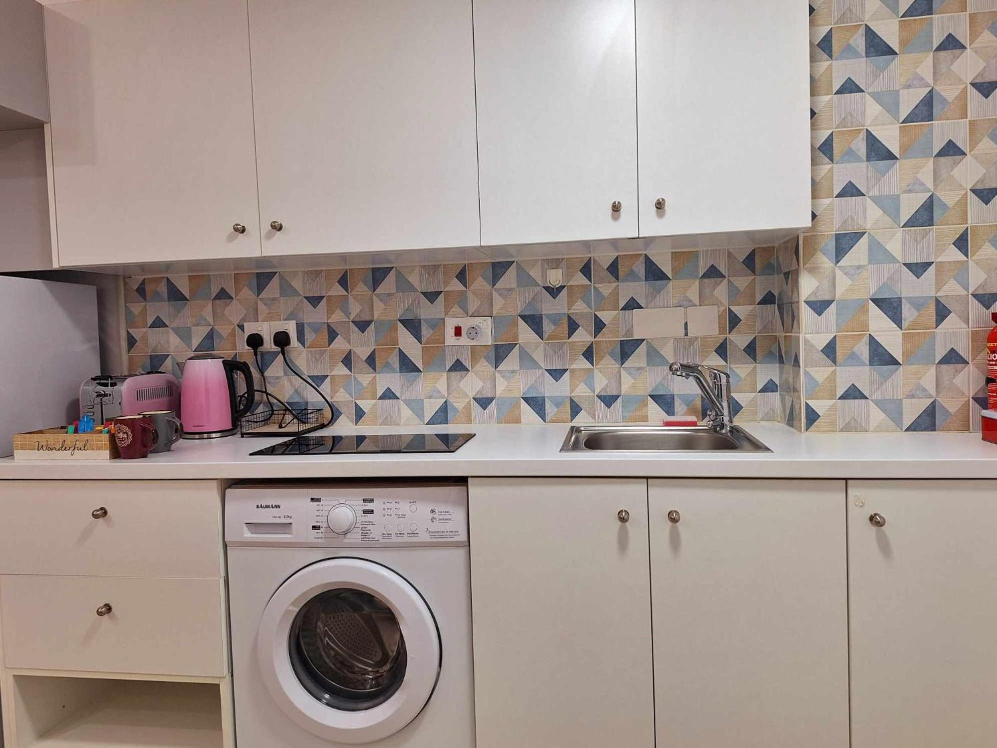 Stylish Apt Kato Paphos Close To Beach & Vibrant Harbor Life Exterior foto